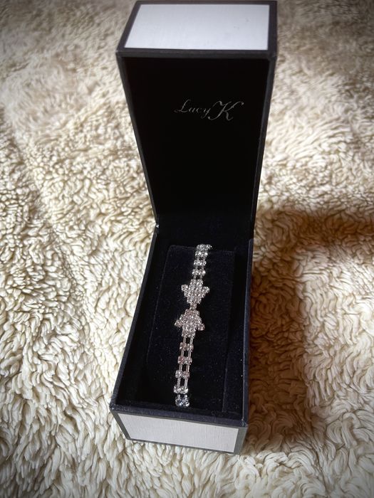 Гривна Lucy K. Нова