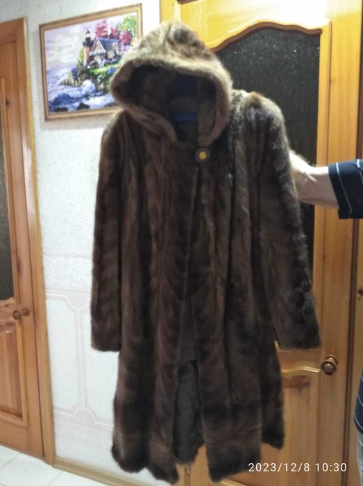 Продам норковую шубу