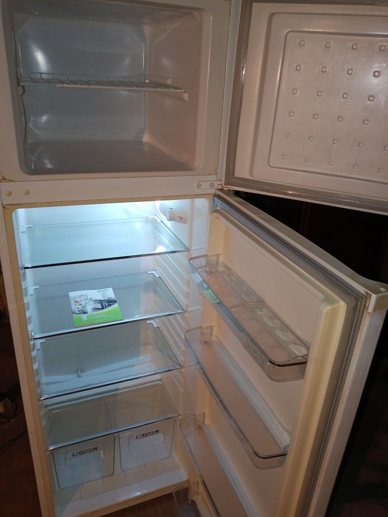 Продается холодильник