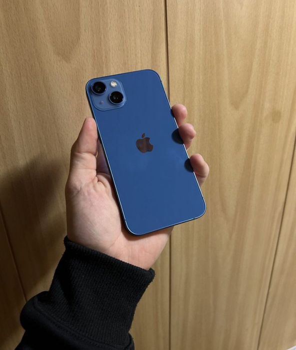 iPhone 13 128Gb с гарантией