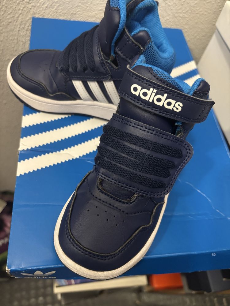 Маратонки Adidas за момче