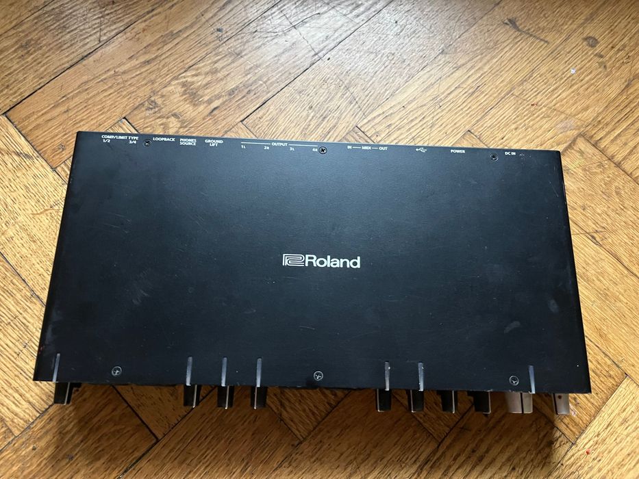 Placa de sunet Roland rubix 44