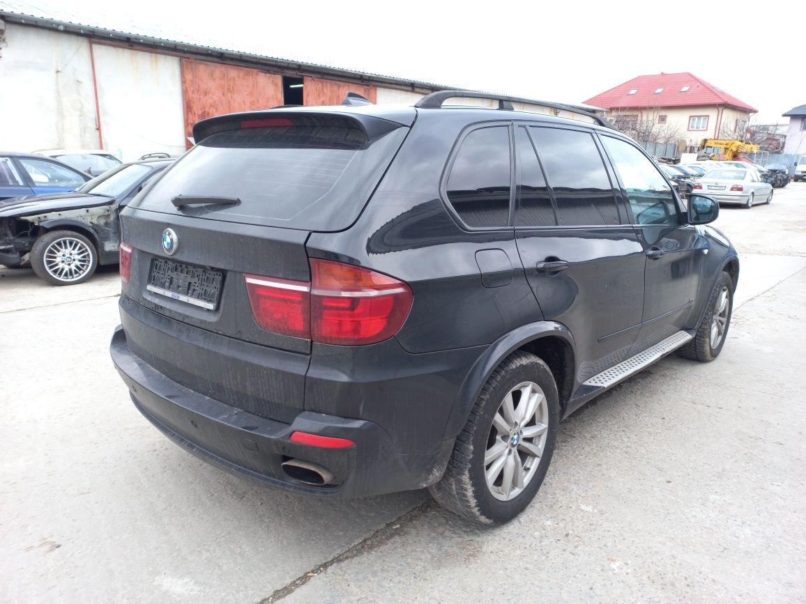 Piese auto BMW e70 x5 3.0d volan stanga