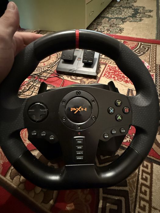 Продаю руль педаль доя PS4 Xbox ПК состаяния хорошая почти новый