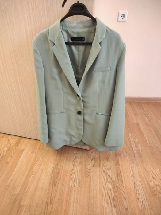 Продам базовый пиджак