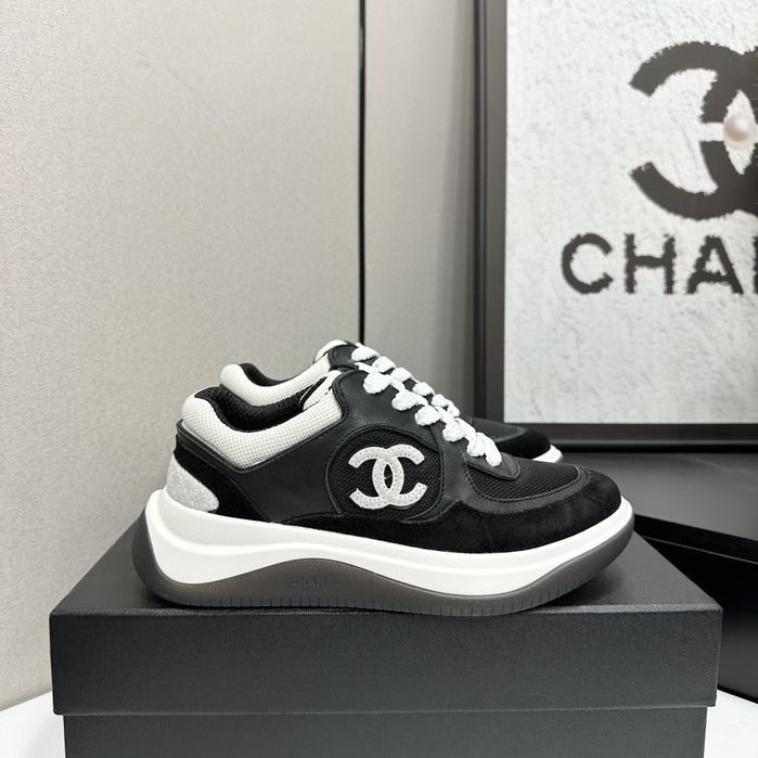 Adidasi Chanel, tip Premium