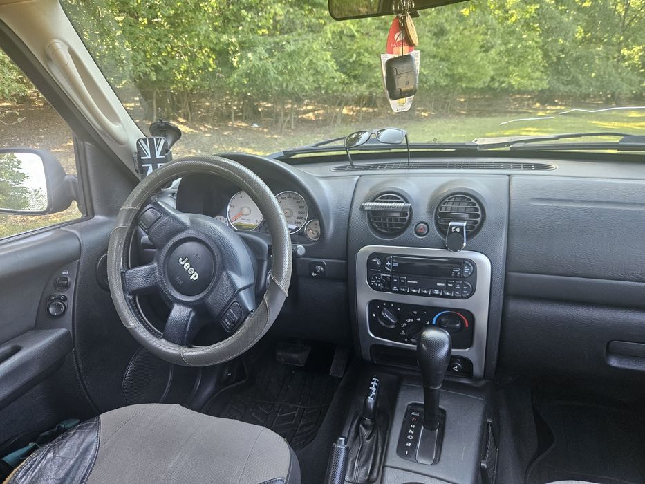 Jeep cherokee inaltat off road