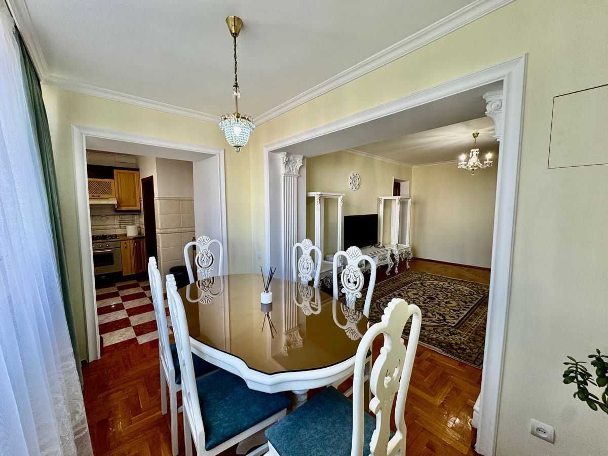 Дава се под наем Двустаен апартамент в Банкя - 65 кв.м за 350 € - Снимка #2
