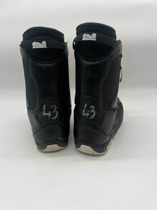 Boots snowboard Nidus marime EUR:42.5 Mondo:27.5 US:10