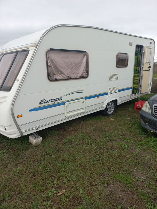 Vând rulotă sterling europa