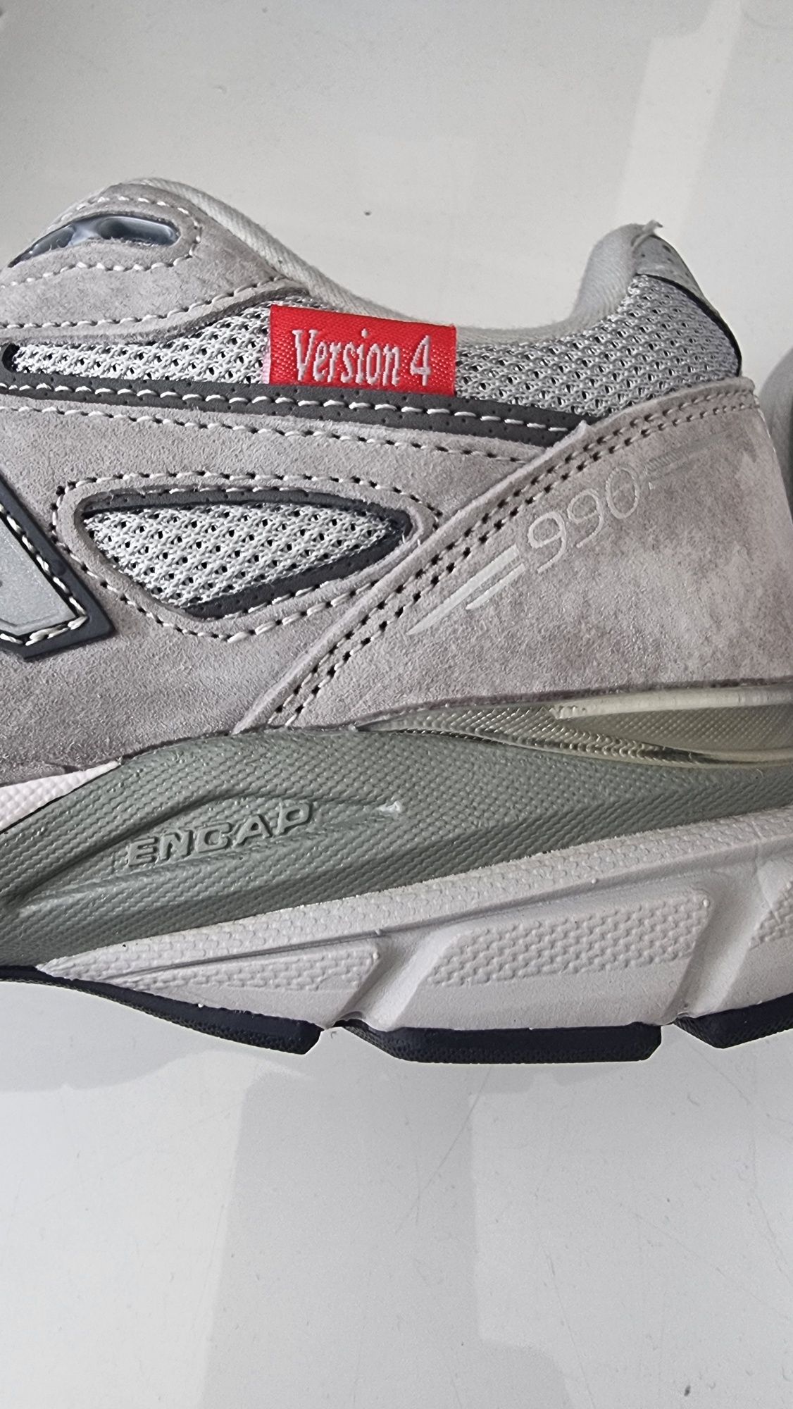 100% Original ! Adidași New Balance 990. Mas. 40
990v4 Made in USA Gr