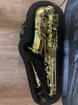 Vând saxofon alto startone