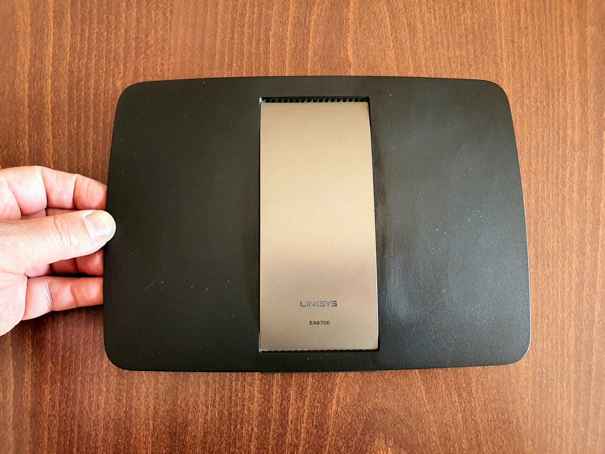 Linksys Smart Wi-Fi Router EA6700 // рутер в отлично състояние
