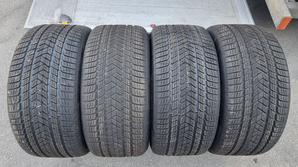 4бр чисто нови зимни гуми 315/40R21 Pirelli