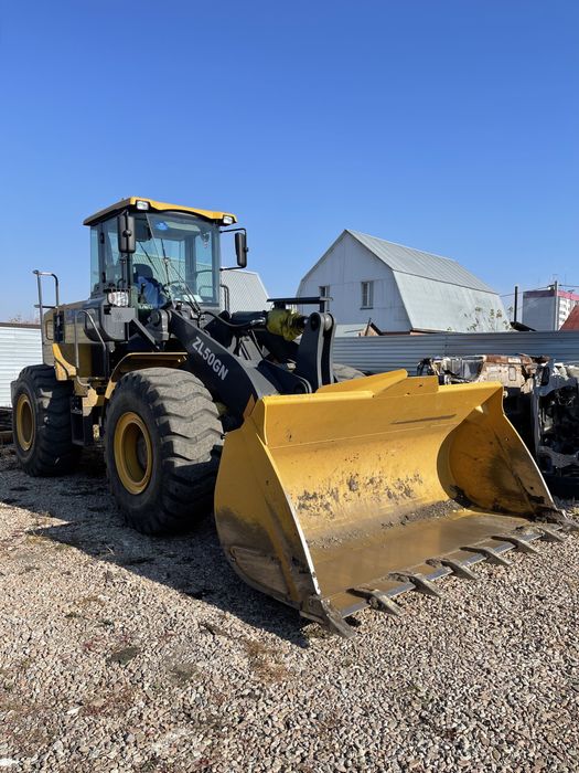 Услуги 3-х кубового погрузчика