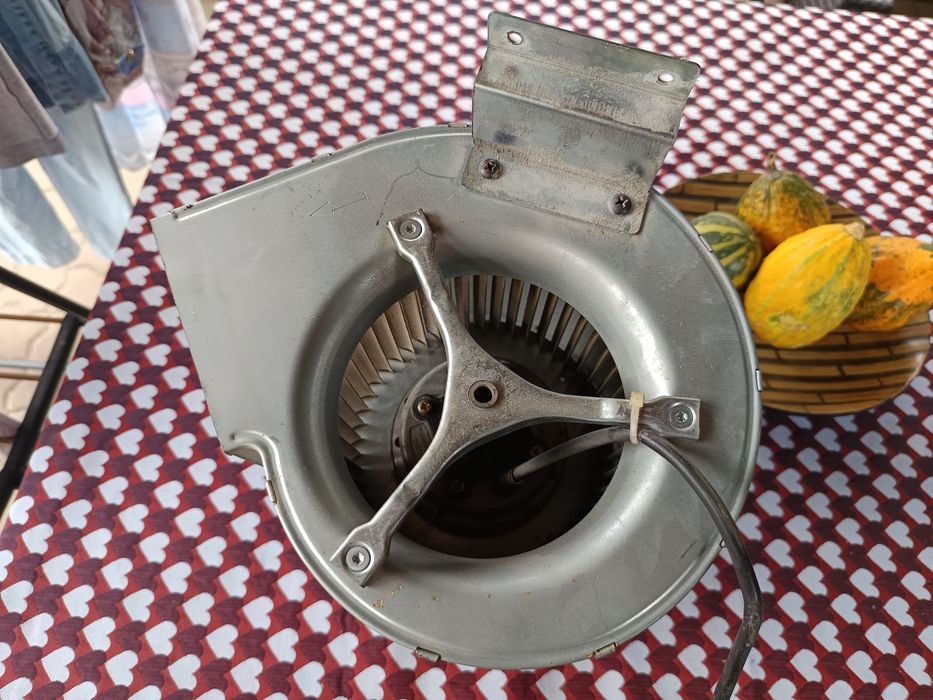 Ventilator centrifugal