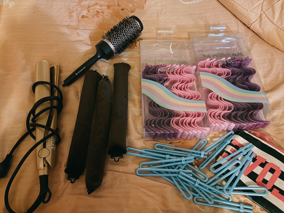 Преса за коса и аксесоари за къдрене