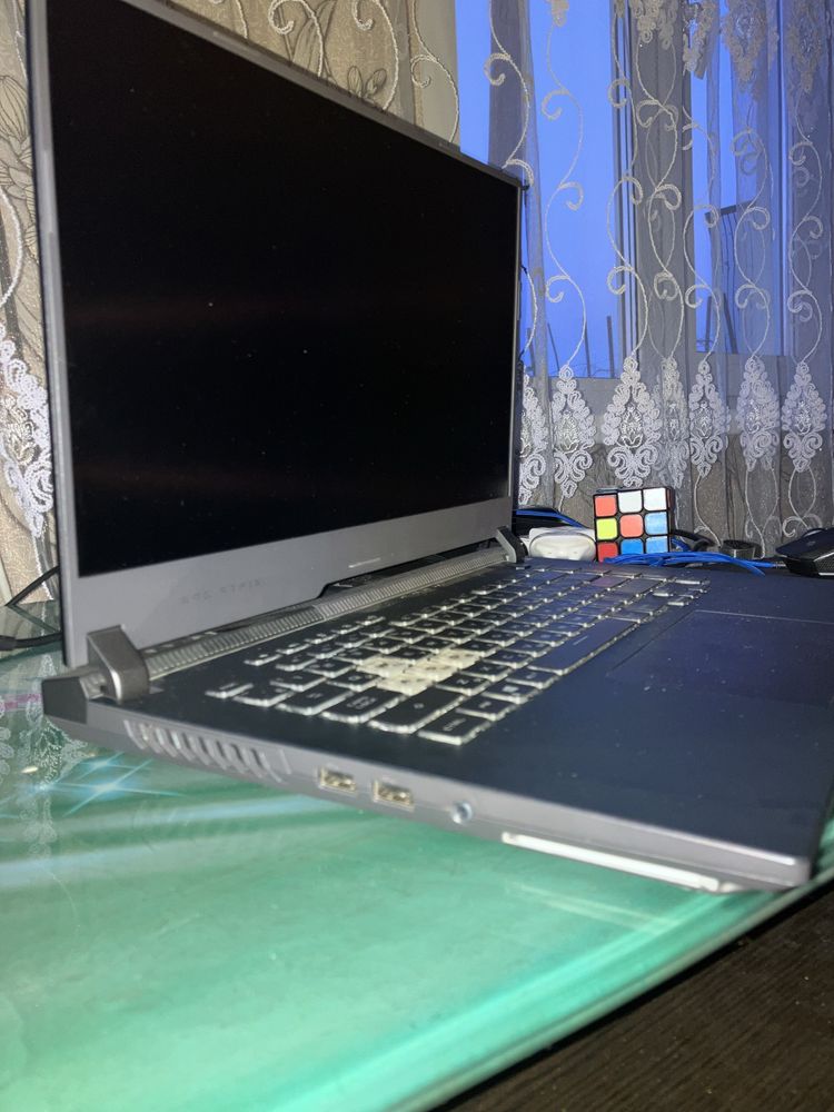 Ноутбук ASUS ROG Strix G513IM