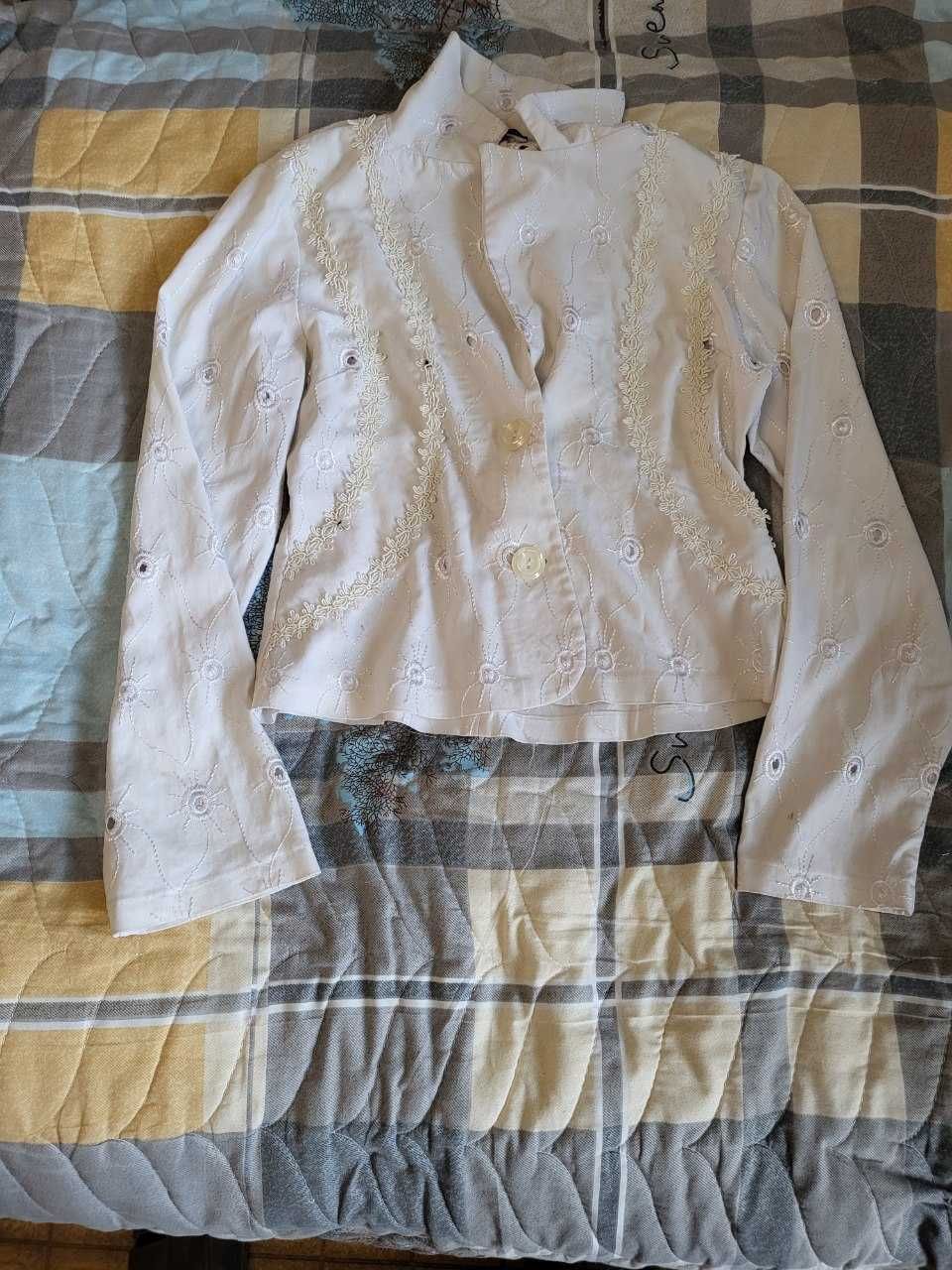 Пиджак женский белый