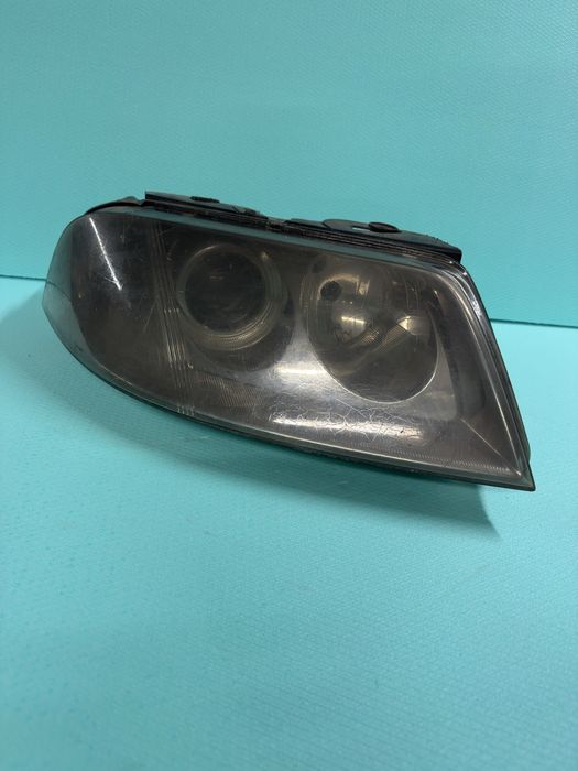 Фар десен за VW Passat B5.5 (2001-2005)