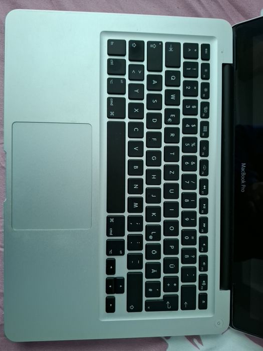 Macbook Pro 13inch, i5 2.4ghz