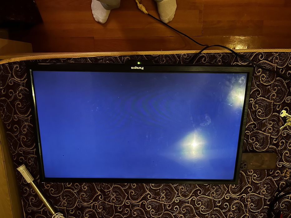 продам телевизор Paragon