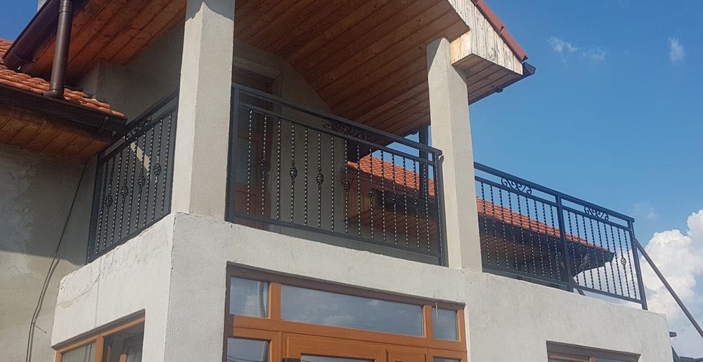 Confecții metalice la comanda:garduri,porți, balustrade, pergole,scari