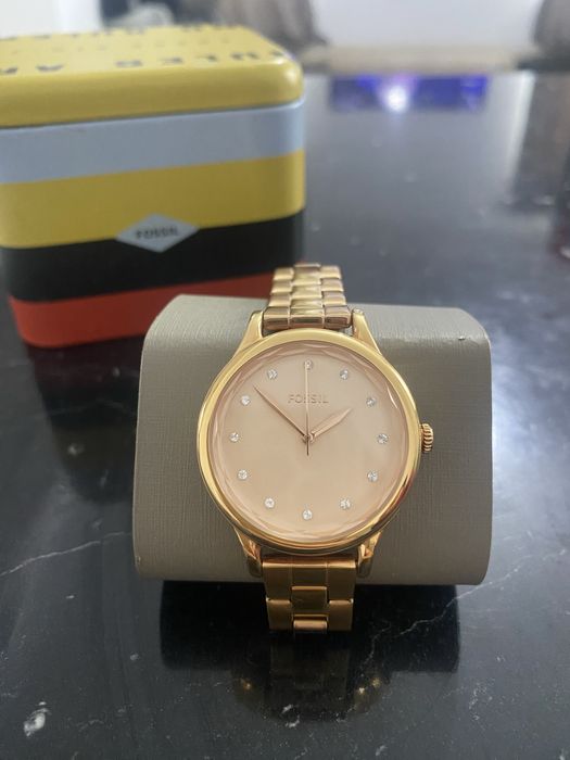 Ceas dama fossil  model deosebit nou la cutie