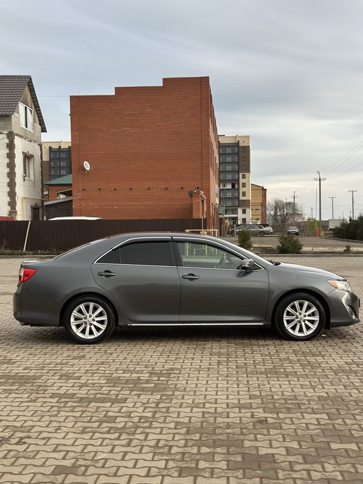 Camry 50 XLE 2014г
