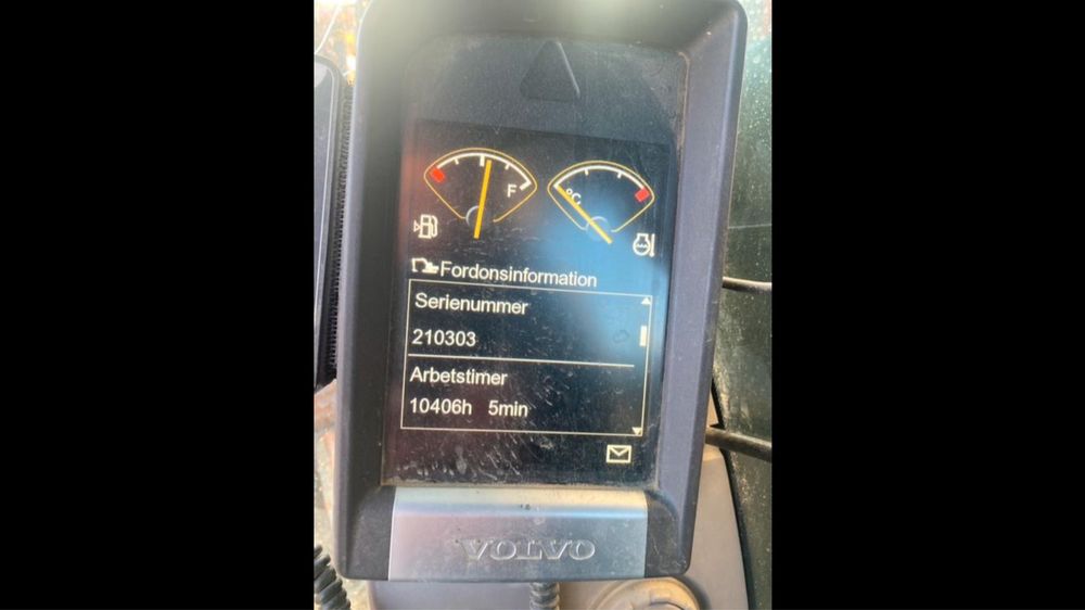 Excvator volvo ecr 235 cu sistem gps si rototilt