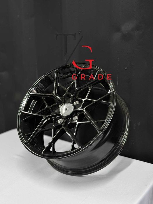 Продается комплект дисков R17 5/114*3