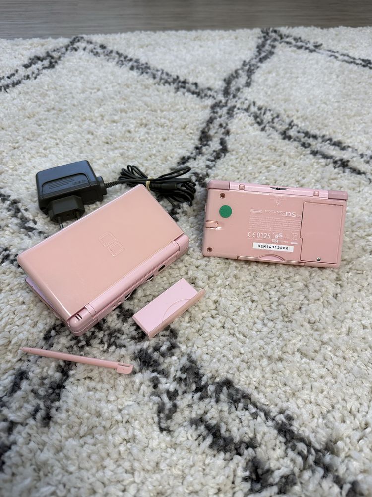 Nintendo ds lite - perfect functional + 3 jocuri cadou