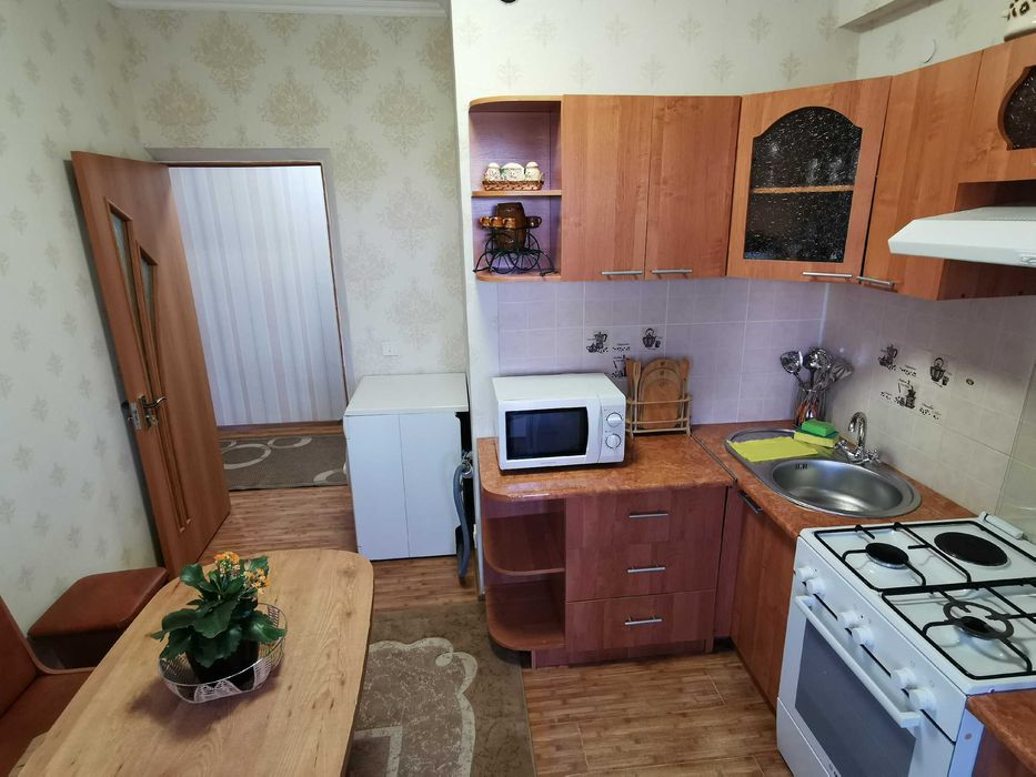 Сдается 2-ух комнатная квартира в центре города.