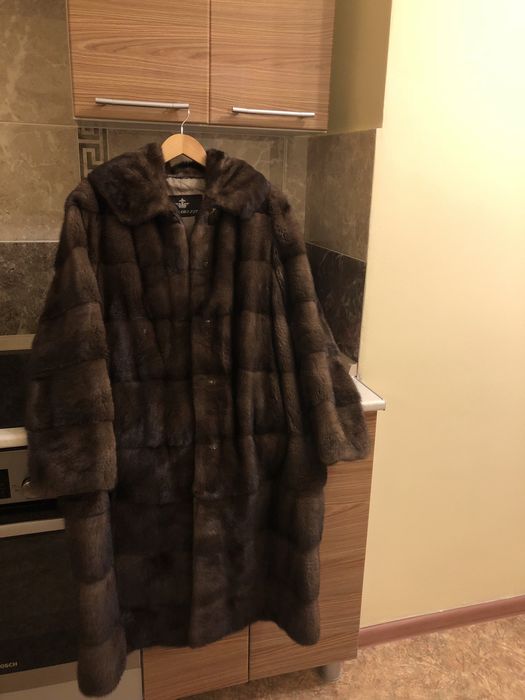 Шуба из скандинавской норки, некрашеная