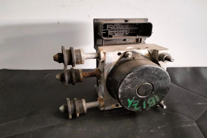 Unitate ABS 1.2 B 6R0907379, 6R0614117 Seat Ibiza a 5-a generatie KJ
