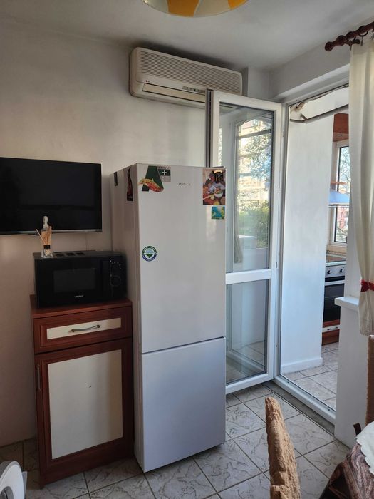 Дава се под наем Тристаен апартамент в Варна, Базар Левски - 74 кв.м за 500 € - Снимка #8