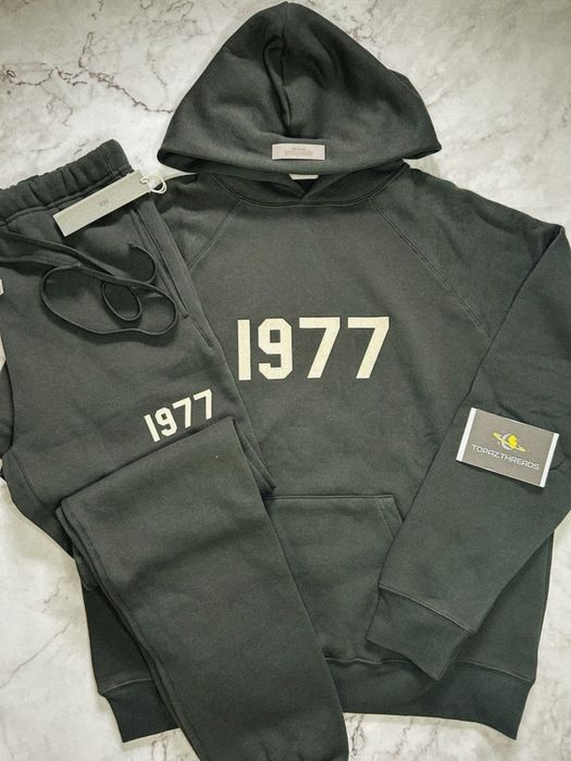 Essentials 1977 Iron Black худи штаны