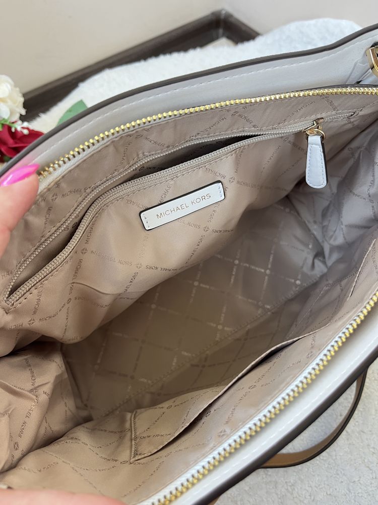 Michael Kors guess чанта естествена кожа