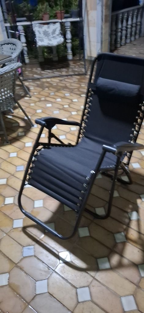 Продаётся шезлонг