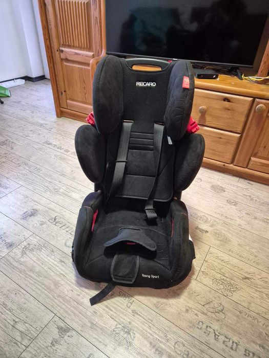 Столче за автомобил RecaroYoung Sport