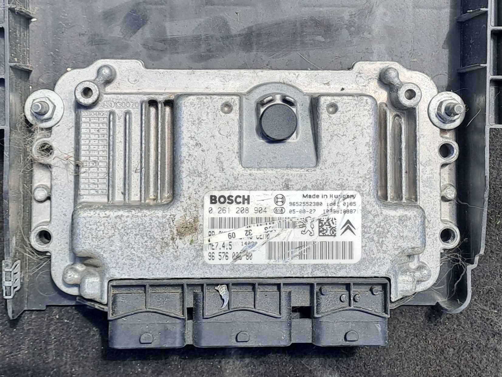 Компютър двигател ECU от Пежо 1007 / Peugeot 1007 1.6I 16V 110к.с NFU