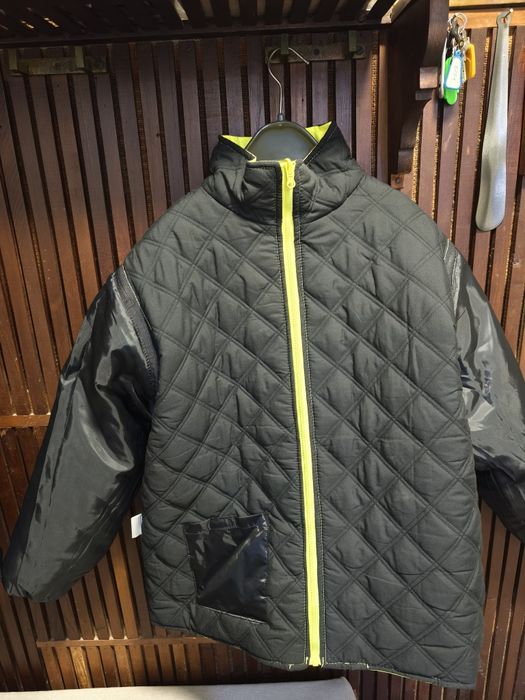 Vând haina de lucru