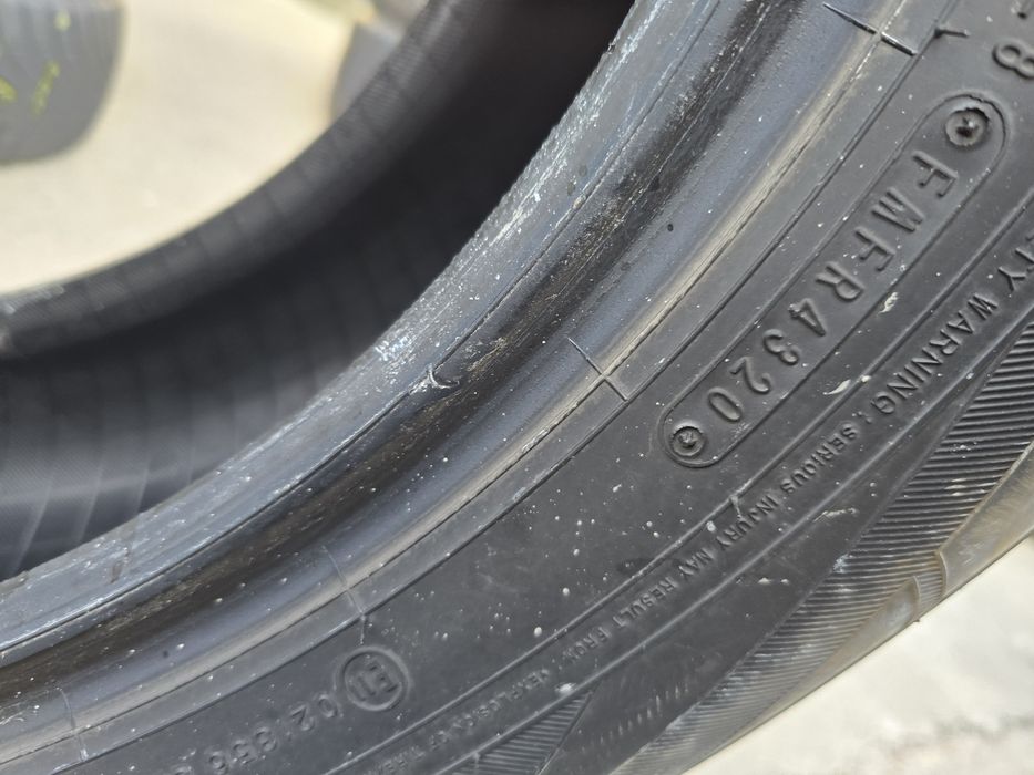 Anvelope de iarna 235-65r17 Falken