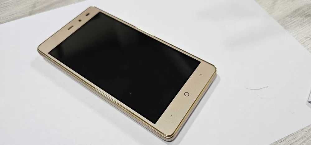 Смартфон LEAGOO Z5