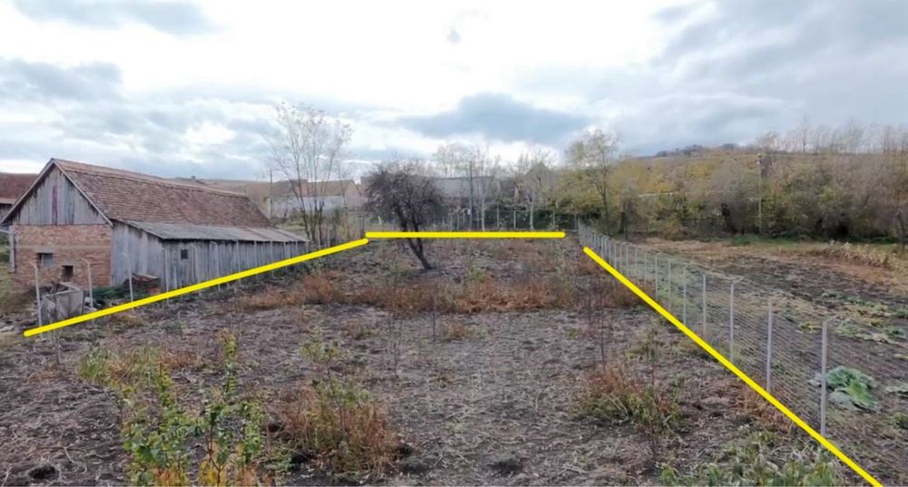 Vând teren intravilan – comuna Loamneș, sat Alămor. 1334 mp