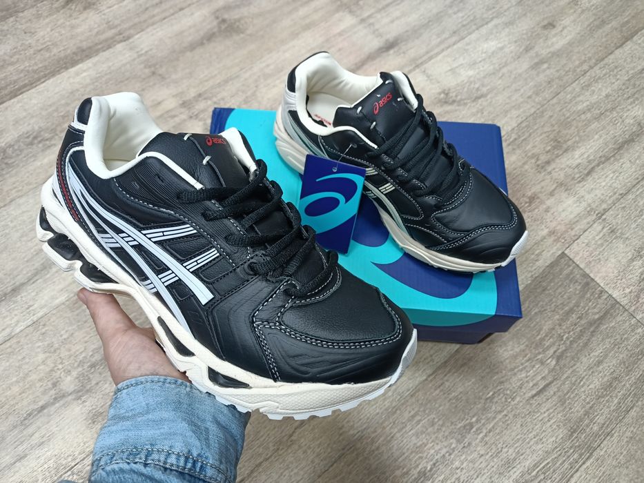 Кожаные кроссовки Асикс Asics Gel-Kayano Размеры 39,40  в Алматы