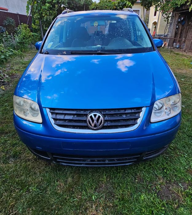 Vând Vw Touran tdi an 2004