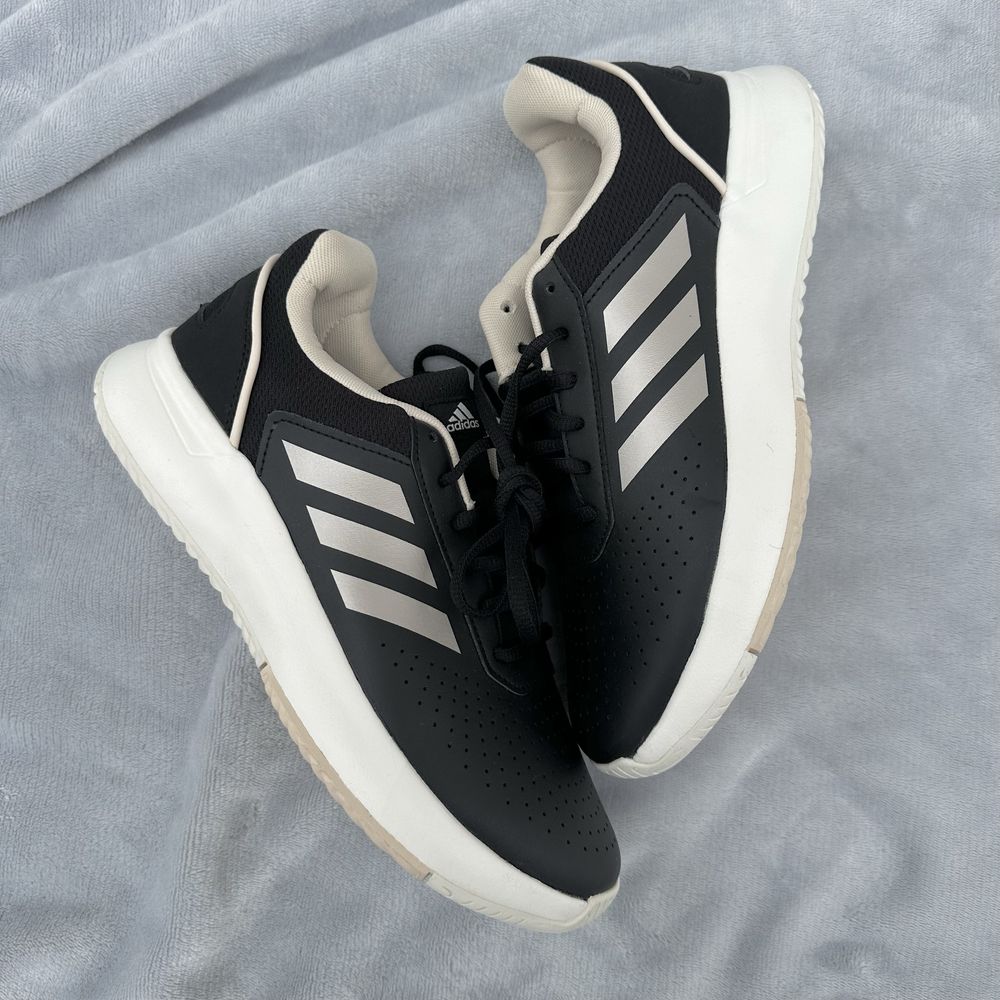 Pantofi Sport Adidas Performance Courtsmash 100% originali