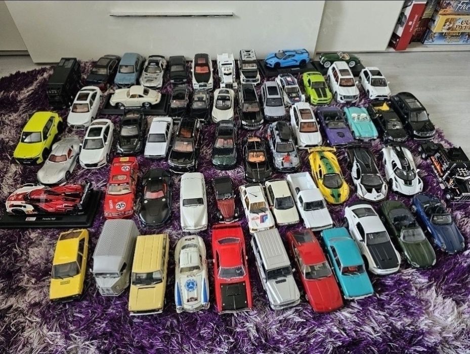 Colecție machete metalice scara 1:24