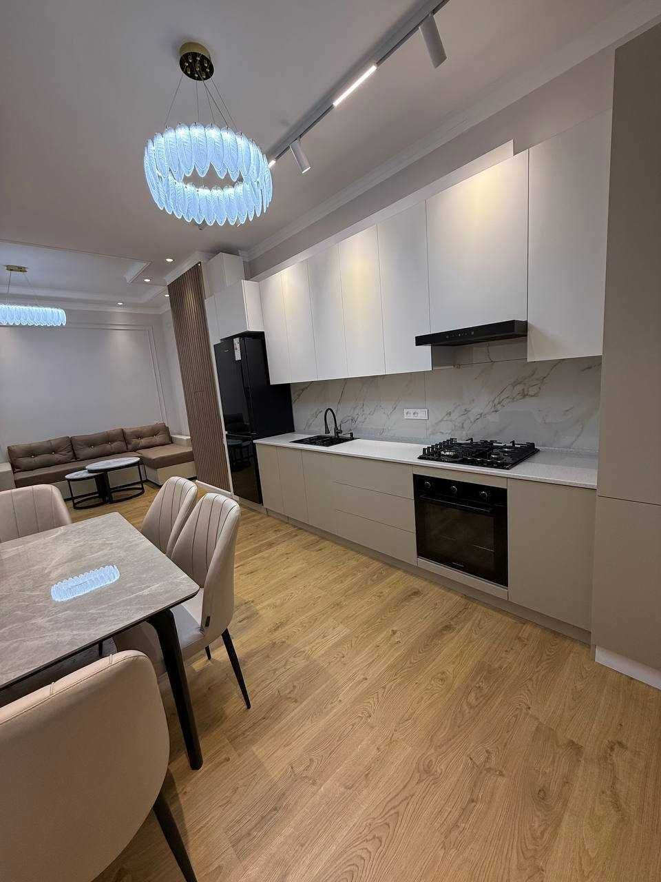 2-х комнатная в ЖК «Royal House» рест. Япономамам  ID: 2707